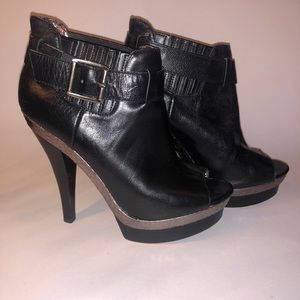 Steve Madden peep toe booties